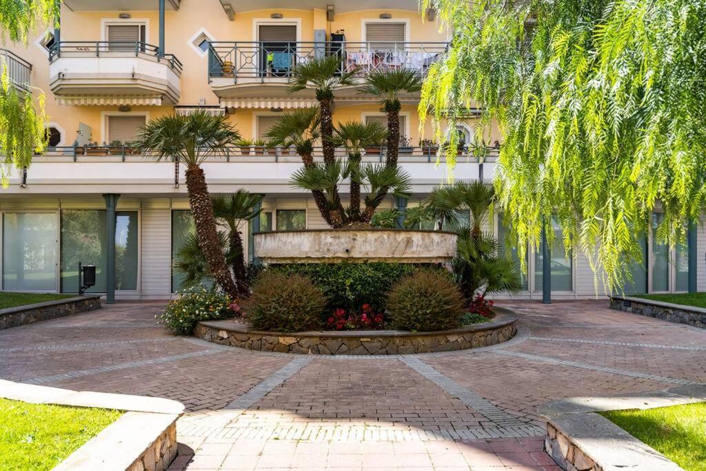 Ferienwohnung Centrale Vicino Spiagge E Ciclabile + Box-Auto ! Taggia Exterior foto